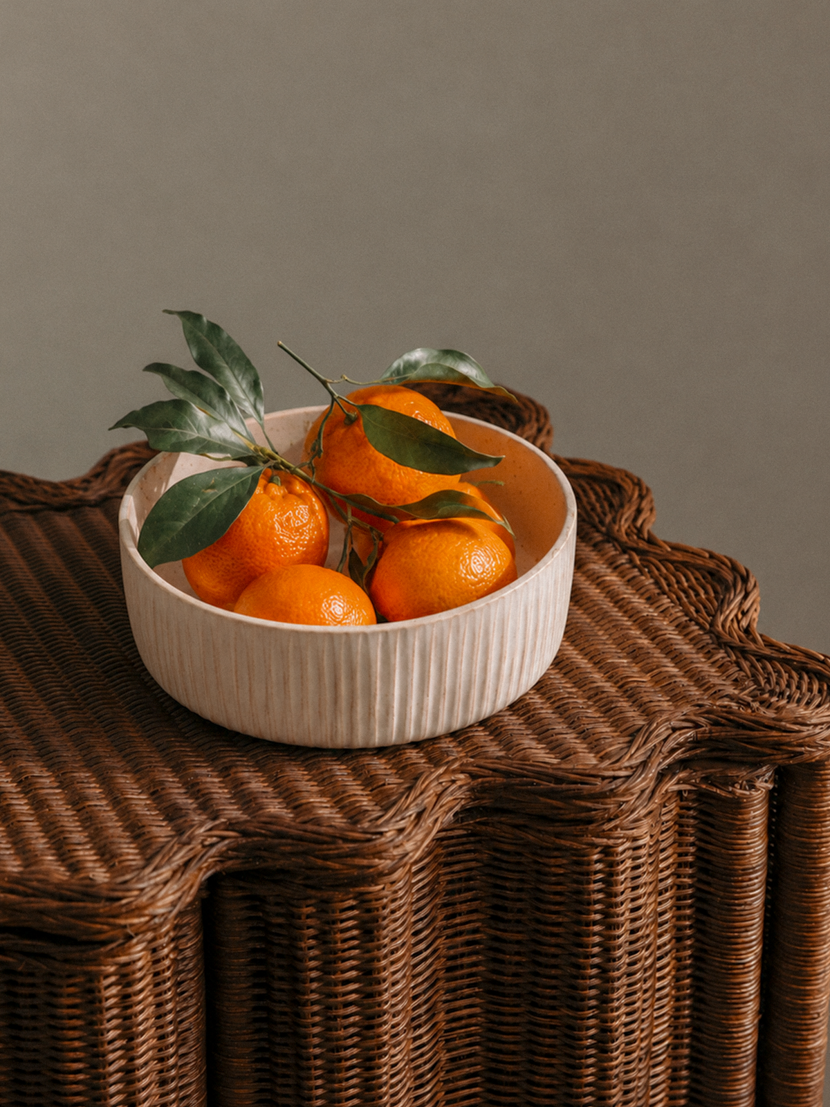 Ribbed Serving Bowl